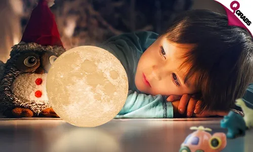 3D Moon Night Lamp with Touch Control!